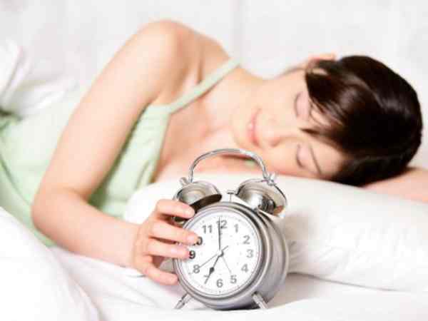 Những vật tuyệt đối không đặt ở đầu giường cần tránh