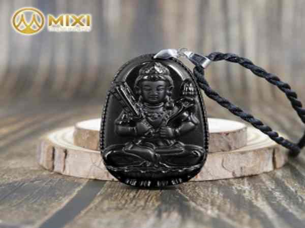 Khi thỉnh cho mình vị Phật Hư Không Tạng Bồ Tát, tâm của bạn sẽ tự trở nên trong sáng Khi thỉnh cho mình vị Phật Hư Không Tạng Bồ Tát, tâm của bạn sẽ tự trở nên trong sáng