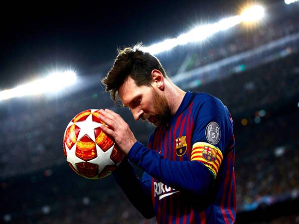 Chuyển nhượng bóng đá 19/7: Barca khó đăng ký Messi thi đấu