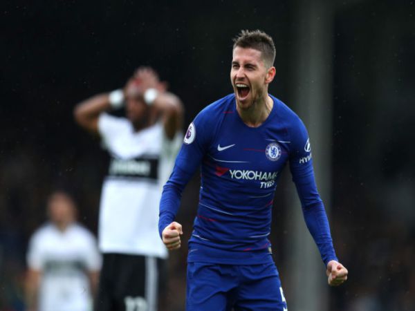 Bóng đá quốc tế sáng 18/3: Jorginho được Juventus quan tâm