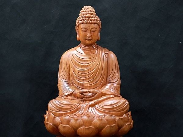 Giấc mơ thấy đi chùa gặp tượng phật báo hiệu điều gì?