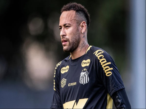 Phản ứng mạnh mẽ từ phía Neymar và công ty đại diện