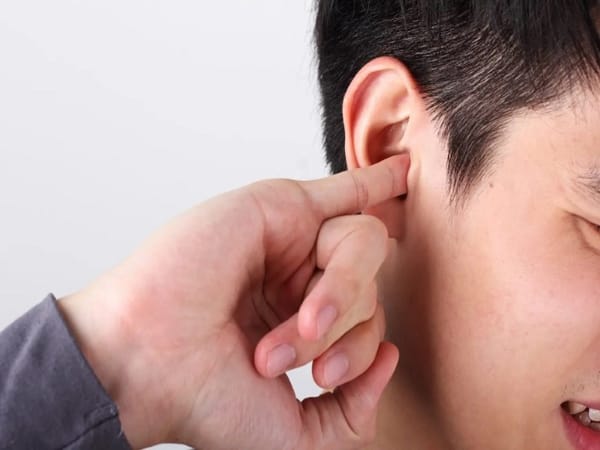 Ý nghĩa điềm báo ngứa tai phải theo giới tính