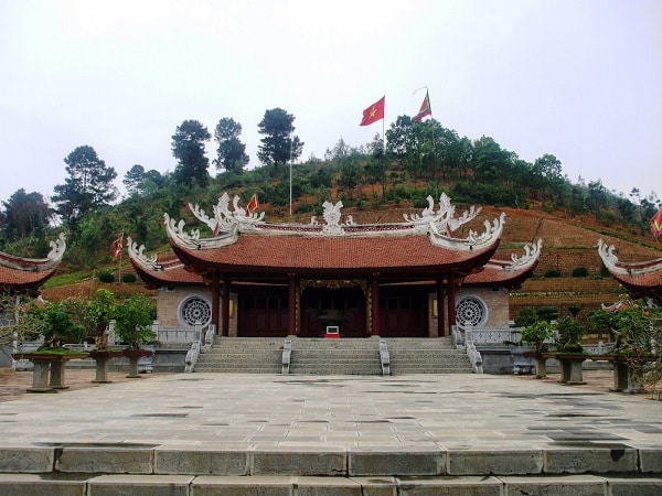 Giấc mộng thấy đi lễ đền xin quẻ